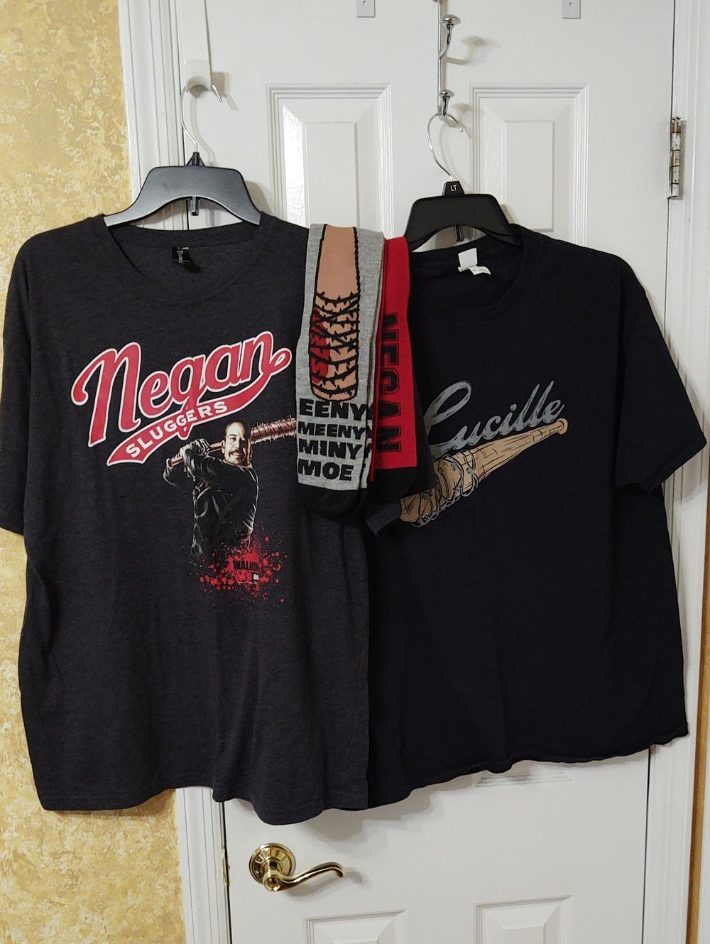 The Walking Dead Negan T-shirts And 2 Pair One Size Negan Socks.